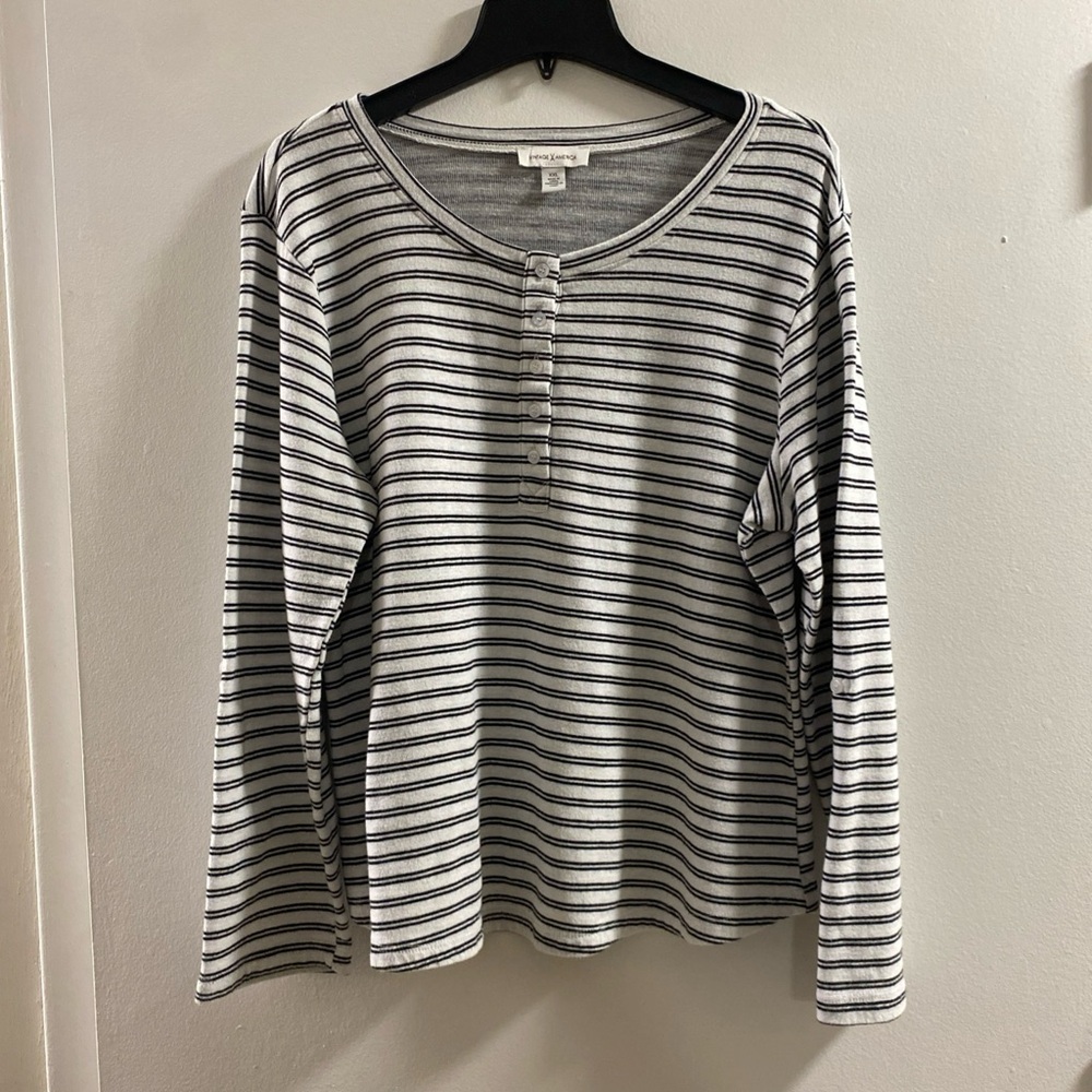 Vintage America Gray Striped‎ Top
